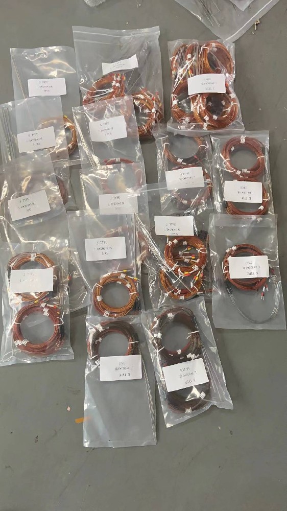 关于高温情形（如凌驾 1000℃）的丈量，，，，热电偶的抗氧化性和热稳固性是怎样包管的？？